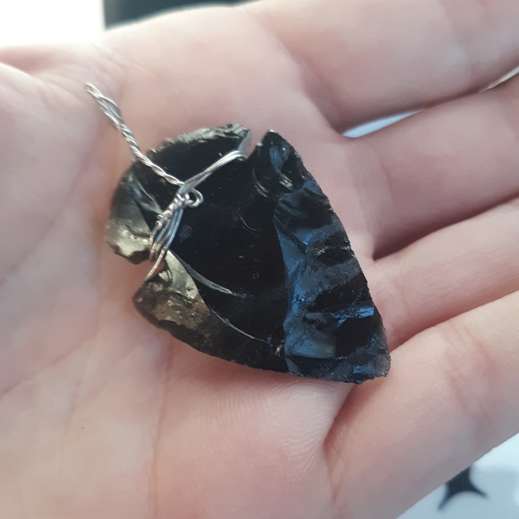 💥Obsidian vintage arrowhead prepped for jewelry! Big and beautiful! - Picture 2 of 6